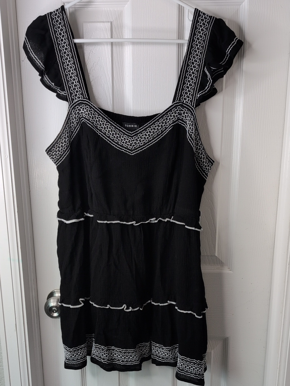torrid Black Embroidered Rayon Ruffle Sleeve Tank Top Size 1X